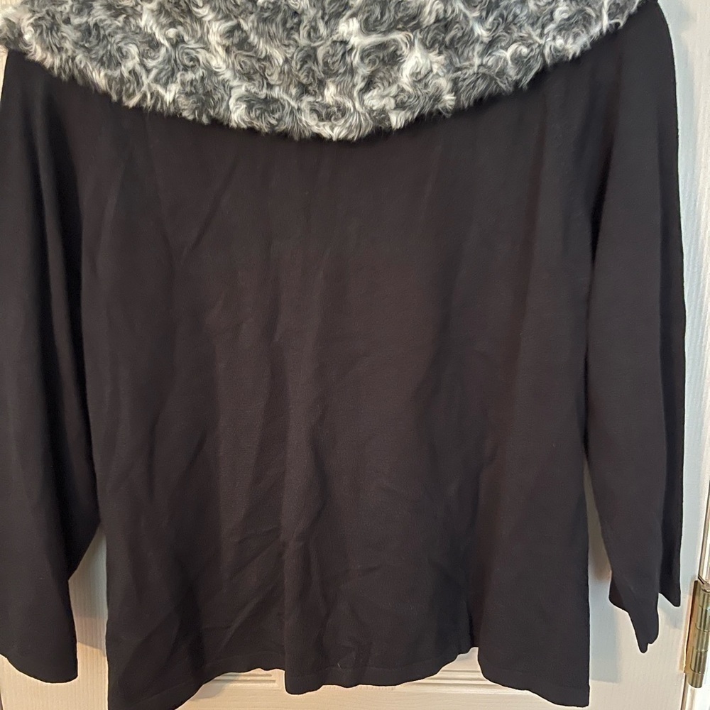Pink Poodle Cardigan With Detachable Faux Fur Collar. - Picture 8 of 10